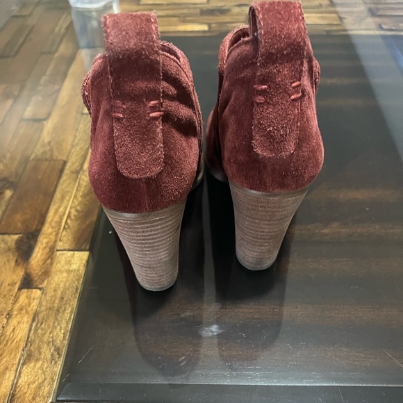 Vince Camuto Francia Leather Suede Ankle booties size 9 - Picture 7 of 11